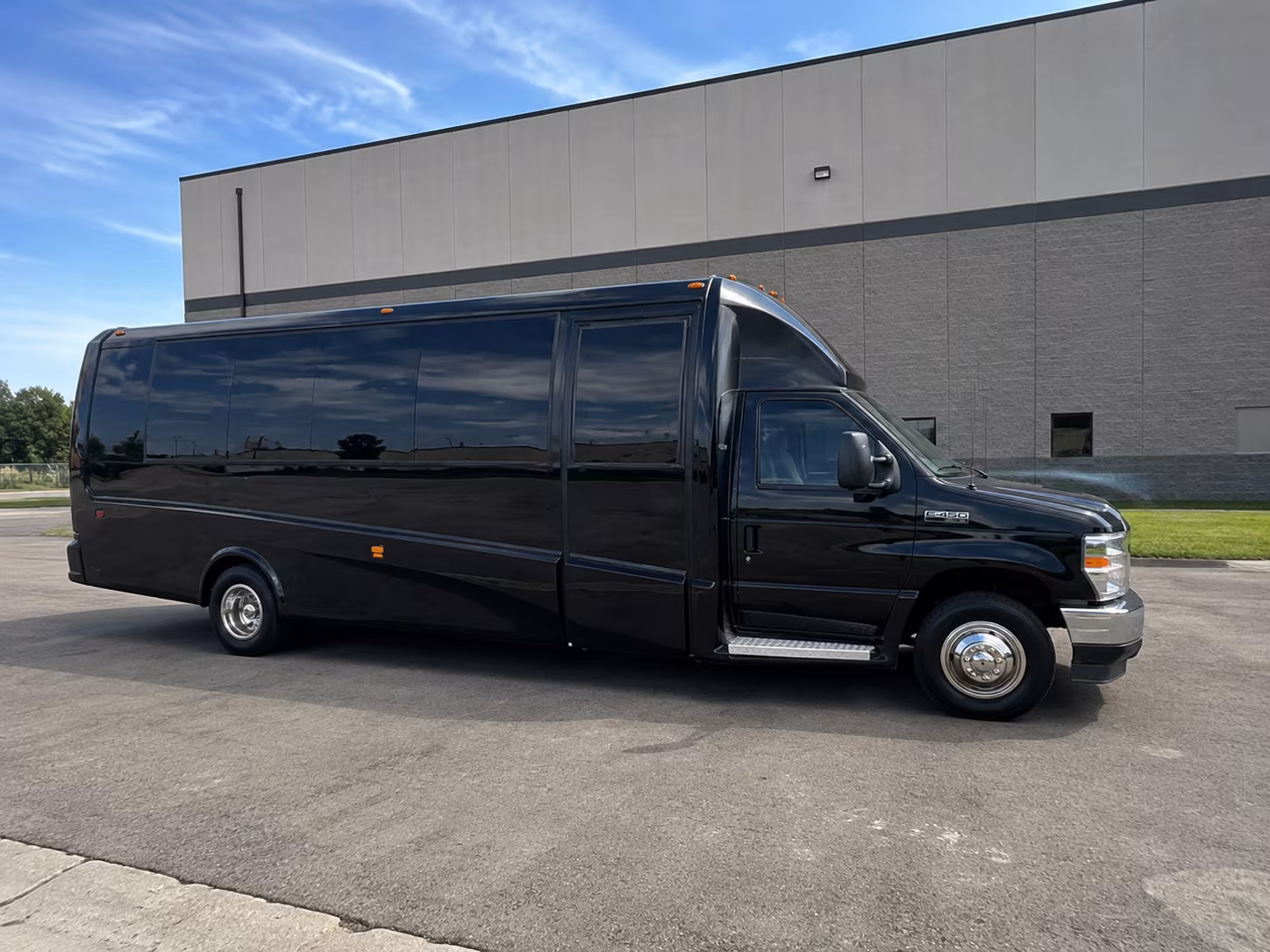 Davie Airport Shuttle & Transportation party bus exterior